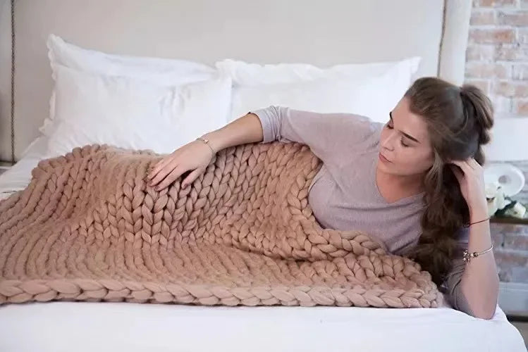 Handmade Chunky Knitted Weighted Blanket – Soft, Breathable, Cozy Throw for All Seasons